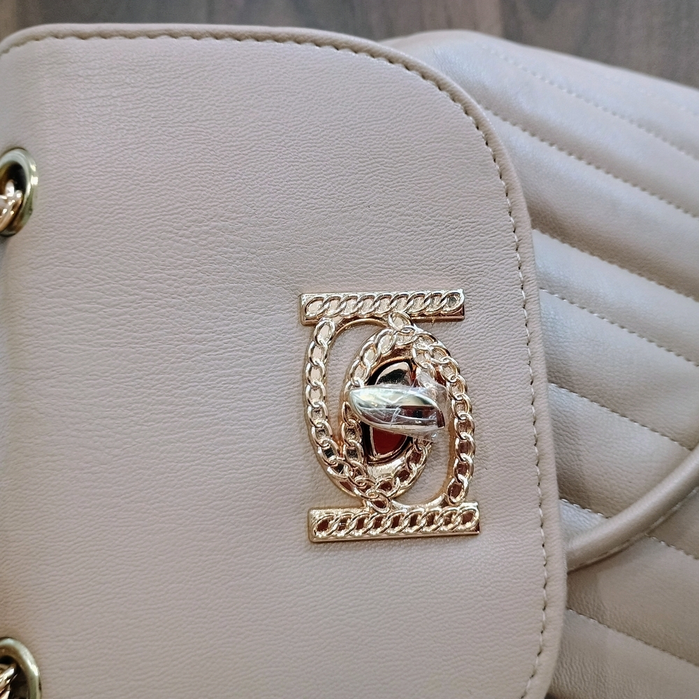 bebe Beige Mini Bag with Gold Chain - Picture 3 of 7